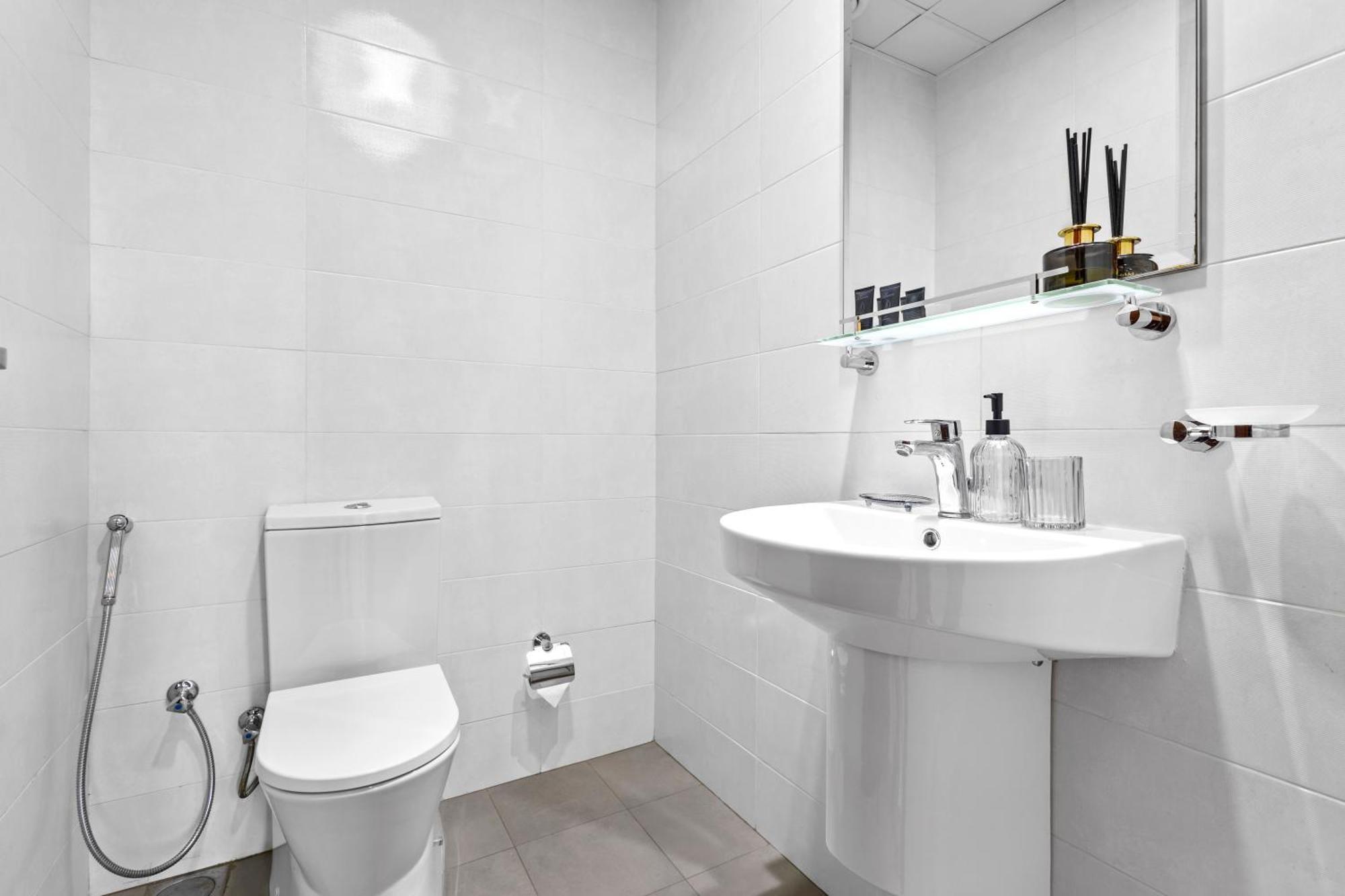 Premium 1 Bedroom Near Mall Apartment